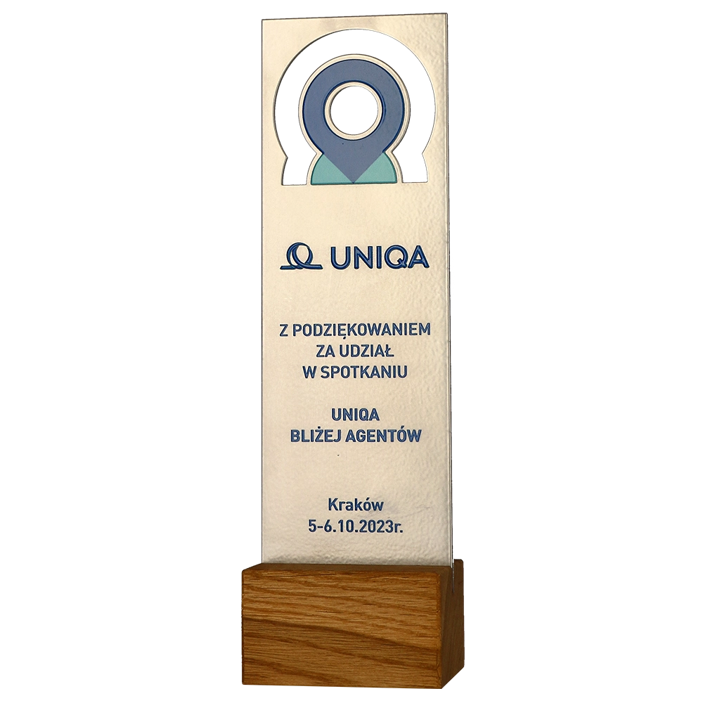 Elegancka nagroda dla agenta ubezpieczeniowego Uniqa_1